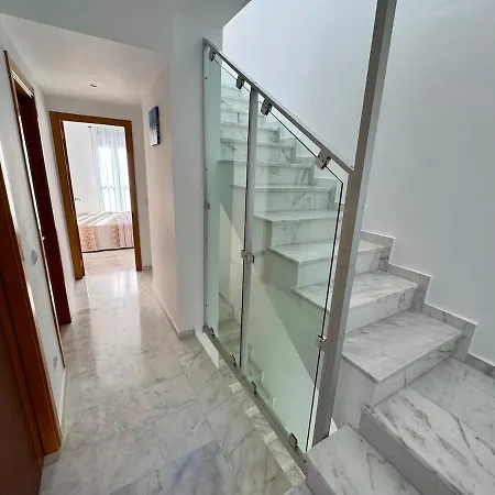 Triplex Con Vistas Al Mar Junto Al Campo De Golf De Calanova Lejlighed *