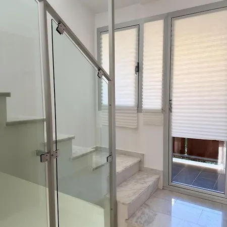 Triplex Con Vistas Al Mar Junto Al Campo De Golf De Calanova *