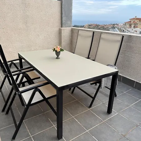 Triplex Con Vistas Al Mar Junto Al Campo De Golf De Calanova