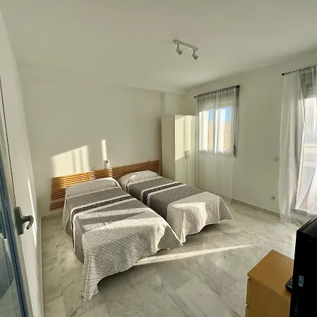 Apartment Triplex Con Vistas Al Mar Junto Al Campo De Golf De Calanova