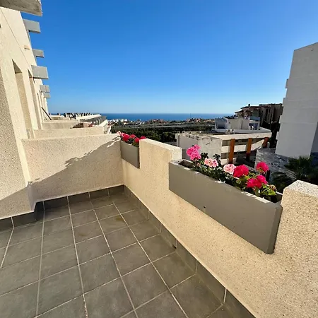 Apartment Triplex Con Vistas Al Mar Junto Al Campo De Golf De Calanova *
