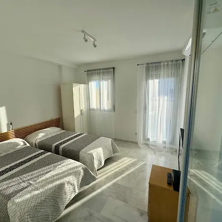 Triplex Con Vistas Al Mar Junto Al Campo De Golf De Calanova